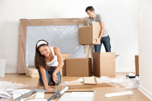 Professional movers handling a flat relocation in Notting Hill