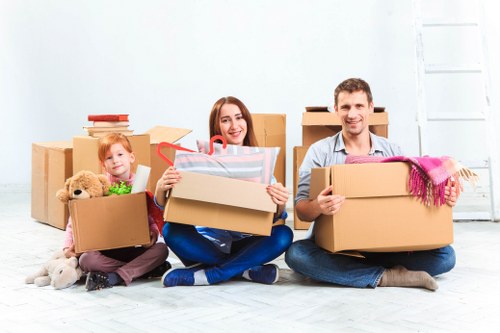 Moving truck service for homes in Notting Hill