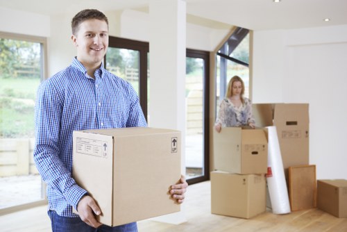 Local moving service for residential and commercial customers in Notting Hill