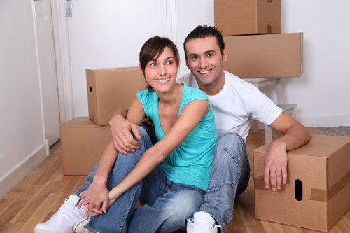 Local moving help near Notting Hill townhouses and flats