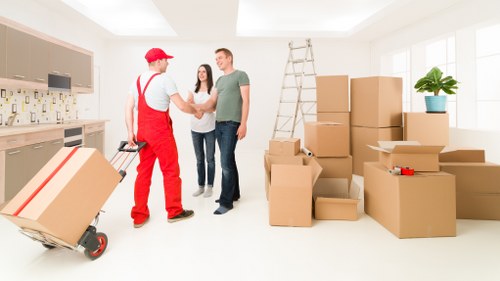 Local removals van serving Notting Hill homes and flats