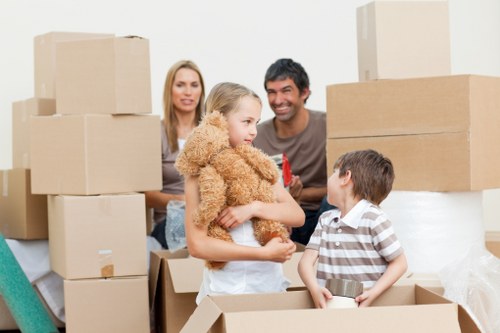 Example moving job pricing for a flat near busy Notting Hill streets